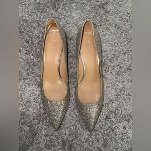 EUC- Michael Michael Kors Flex Kitten Heel Pumps